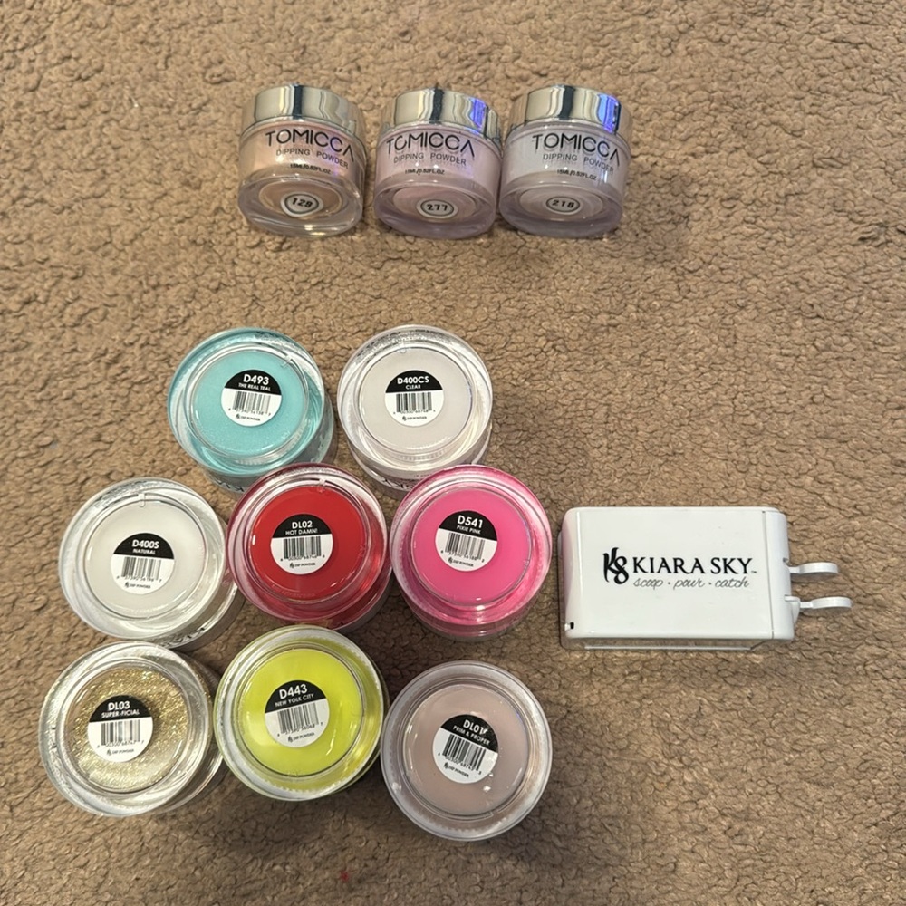 Kiara Sky dip powder